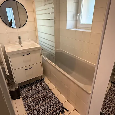 Quartier Vieux Tours, Grand Avec Coin Tours